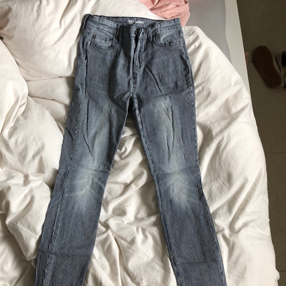 BLUE & WHITE SKINNY JEANS